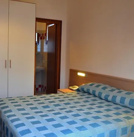 Midi Szálloda