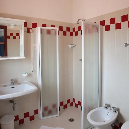 Ξενοδοχείο Midi